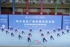 建立你的牌桌形象：如何利用“紧”形象进行成功诈唬（打造你的牌桌形象：用“紧”风格提高诈唬成功率）